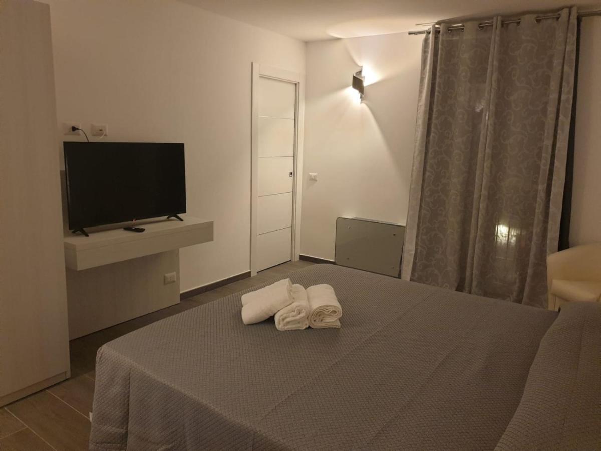 אולביה Cavour Rooms מראה חיצוני תמונה
